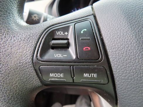 Used 2016 Kia Rio LX image 26