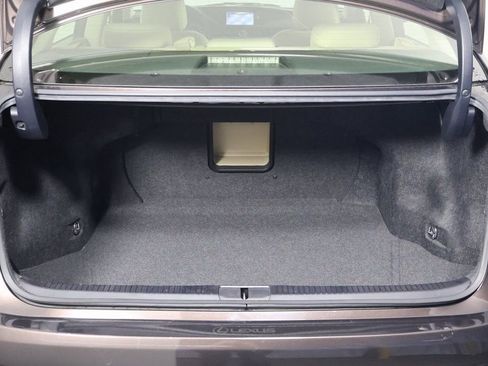 Used 2015 Lexus ES 350 w/ Luxury Package FWD image 14