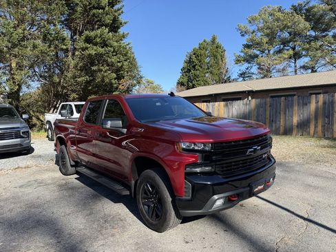 Used 2019 Chevrolet Silverado 1500 LT Trail Boss image 2