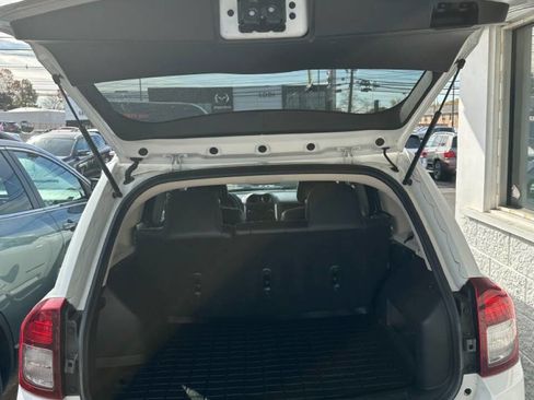 Used 2015 Jeep Compass High Altitude image 9