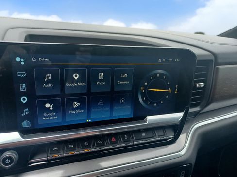 Used 2025 Chevrolet Silverado 1500 High Country AWD/4WD image 11