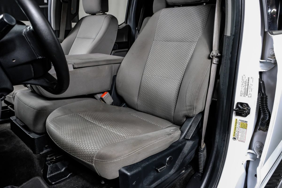 Used 2018 Ford F150 XLT w/ Equipment Group 301A Mid AWD/4WD image 27