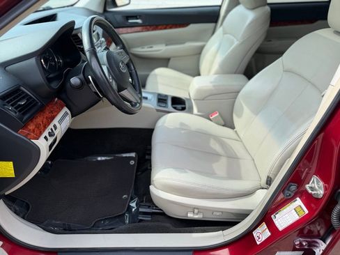 Used 2011 Subaru Outback 3.6R Limited w/ PWR Moonroof Pkg image 23