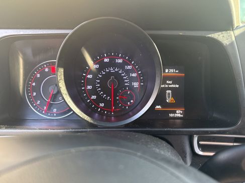 Used 2021 Hyundai Elantra SEL image 1