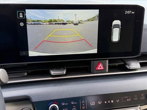 New 2026 Kia Carnival EX FWD image 27