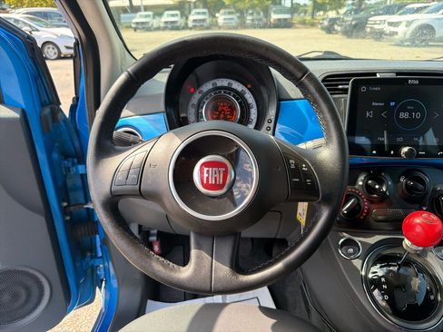 Used 2015 FIAT 500 Pop FWD image 13