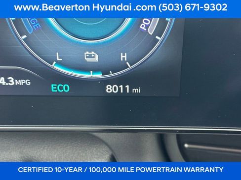 Certified 2025 Hyundai Elantra SEL image 10