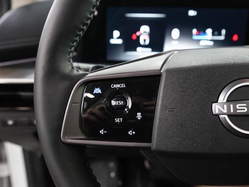 Used 2025 Nissan Murano SL AWD/4WD image 27