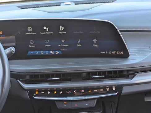 Certified 2024 Cadillac XT4 Premium Luxury image 20