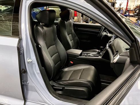 Used 2022 Honda Accord Sport image 7