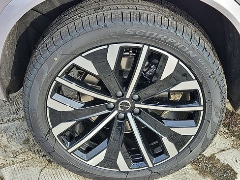 New 2026 Volvo XC90 B6 Ultra w/ Protection Package Premier AWD/4WD image 7