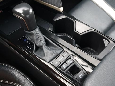 Used 2025 Toyota Camry SE FWD image 22