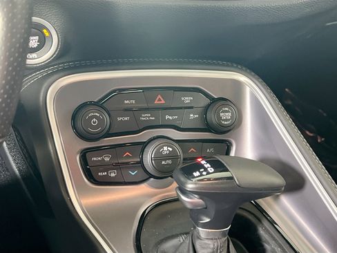 Used 2019 Dodge Challenger R/T w/ T/A Package image 16