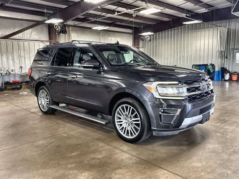 Certified 2024 Ford Expedition Limited AWD/4WD image 11