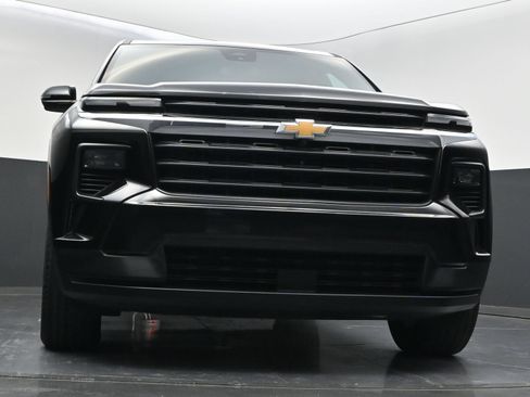 Used 2024 Chevrolet Traverse LS FWD image 39
