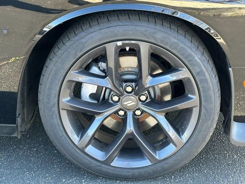 Certified 2022 Dodge Challenger R/T w/ Blacktop Package image 15