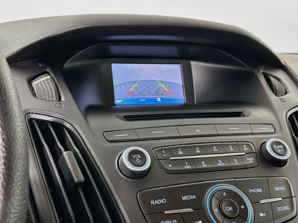 Used 2016 Ford Focus SE FWD image 17