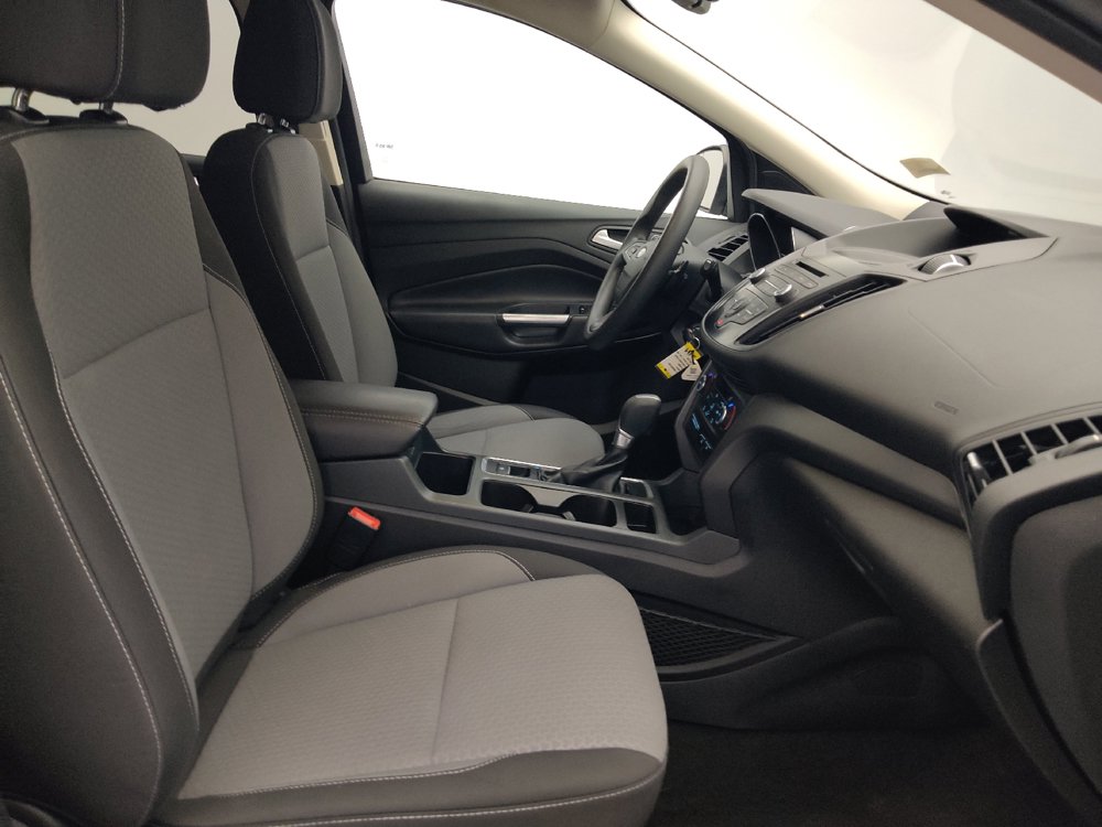 Used 2017 Ford Escape SE FWD image 21