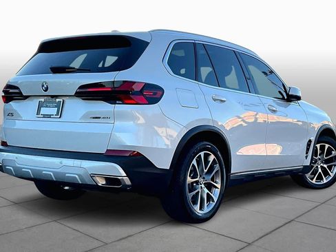 Used 2025 BMW X5 sDrive40i w/ Premium Package image 12