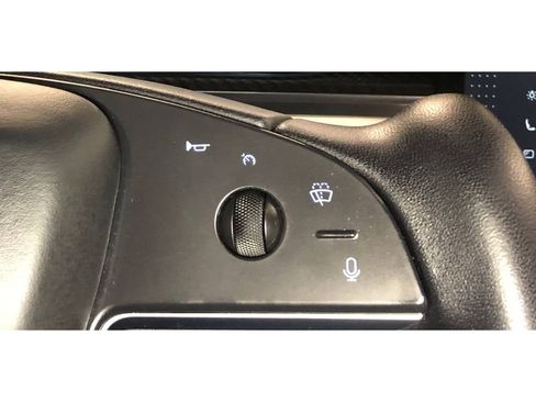 Used 2022 Tesla Model S Plaid image 25