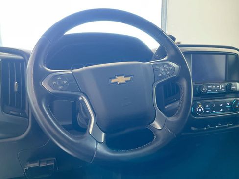 Used 2017 Chevrolet Silverado 1500 LT AWD/4WD image 14
