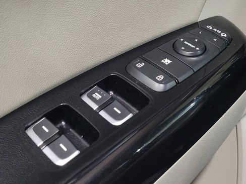 Used 2018 Kia Sportage EX w/ EX Premium Package image 27