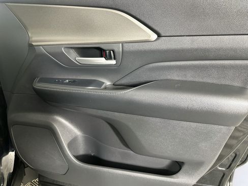 Used 2024 Toyota Grand Highlander AWD image 34