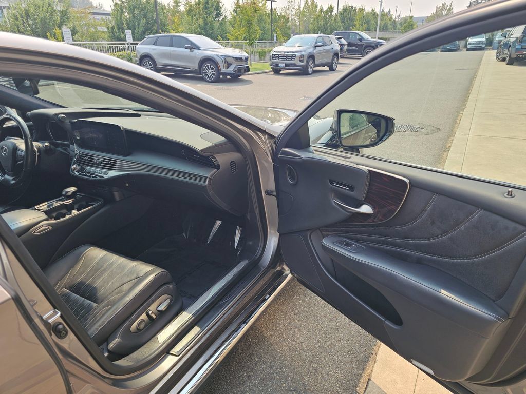 Used 2021 Lexus LS 500 AWD w/ Interior Upgrade Package image 12