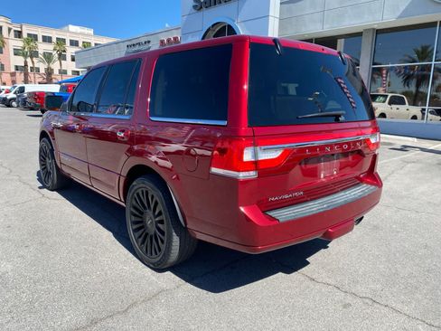 Used 2015 Lincoln Navigator 2WD image 8