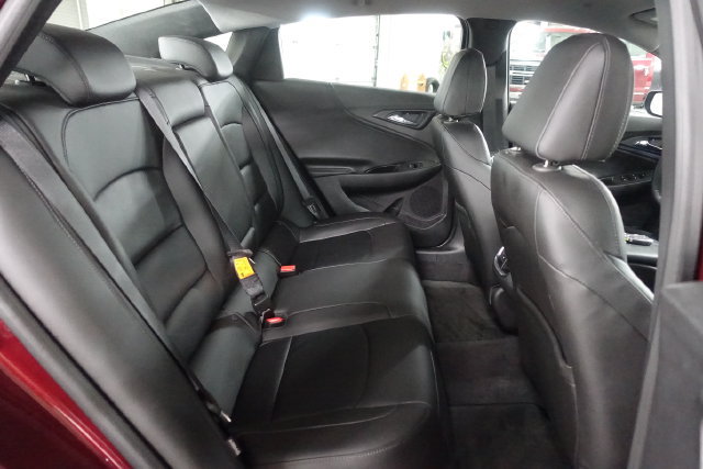 Used 2016 Chevrolet Malibu LT w/ Leather Package FWD image 23