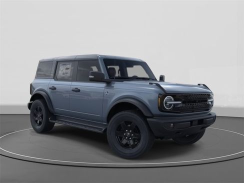 New 2025 Ford Bronco Outer Banks w/ Black Appearance Package image 7