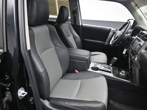 Used 2019 Toyota 4Runner SR5 Premium AWD/4WD image 28