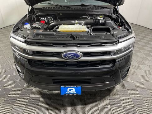 Used 2024 Ford Expedition Max XLT AWD/4WD image 26