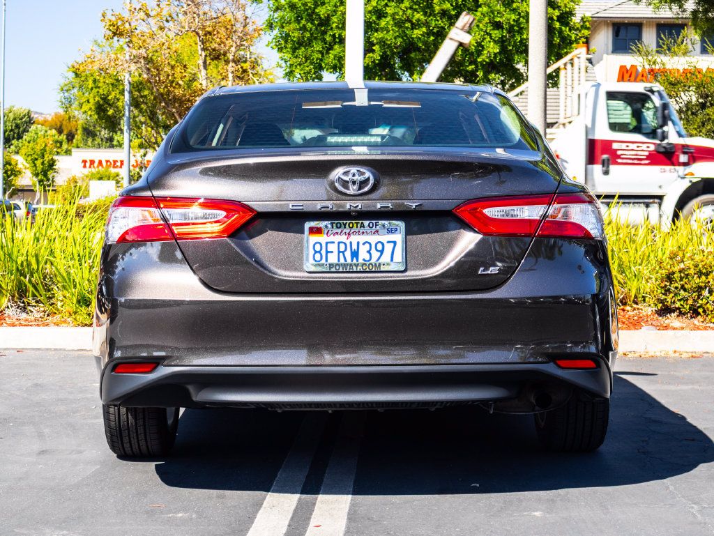 Used 2018 Toyota Camry LE FWD image 9