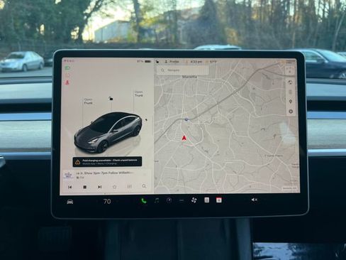 Used 2023 Tesla Model 3 Standard Range image 23