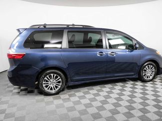 Used 2018 Toyota Sienna XLE w/ XLE Navigation Package FWD video 2