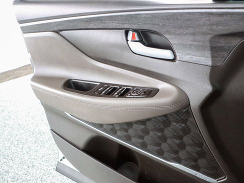 Used 2020 Hyundai Santa Fe SEL w/ Convenience Package image 21