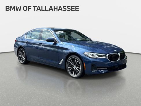 Used 2023 BMW 540i w/ Premium Package RWD image 3