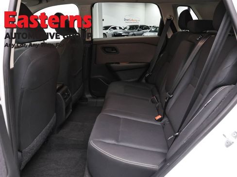 Used 2023 Nissan Rogue S AWD/4WD image 22