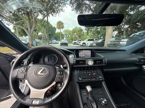 Used 2016 Lexus RC 200t image 22