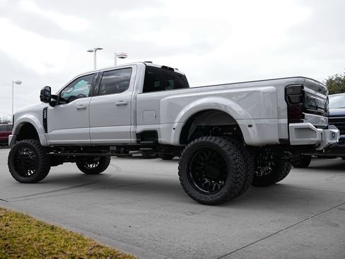 Used 2026 Ford F450 Platinum image 2