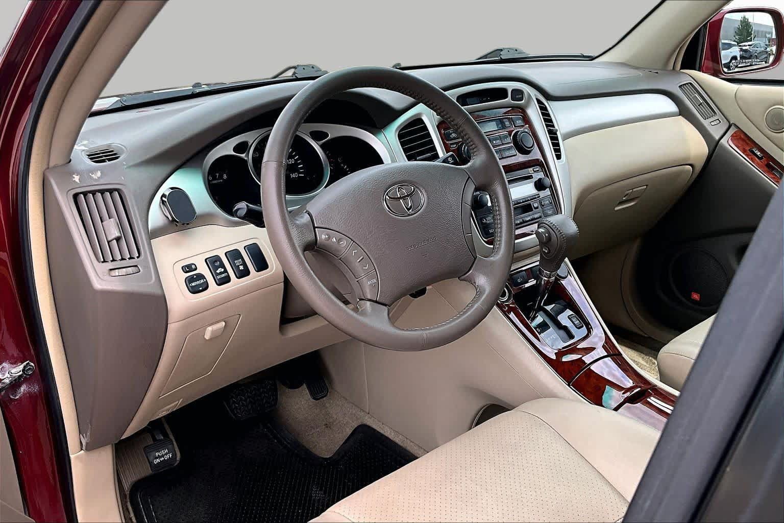 Used 2007 Toyota Highlander Limited AWD/4WD image 17