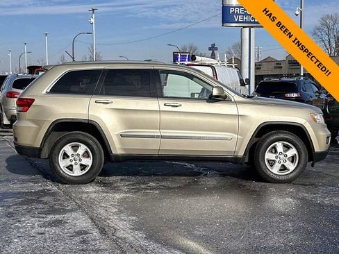 Used 2012 Jeep Grand Cherokee Laredo w/ Laredo E Group image 2