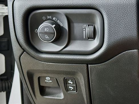 Used 2020 RAM 1500 Big Horn RWD image 26