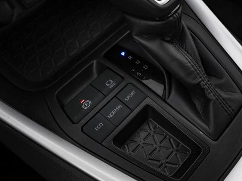 Used 2024 Toyota RAV4 XLE Premium FWD image 25