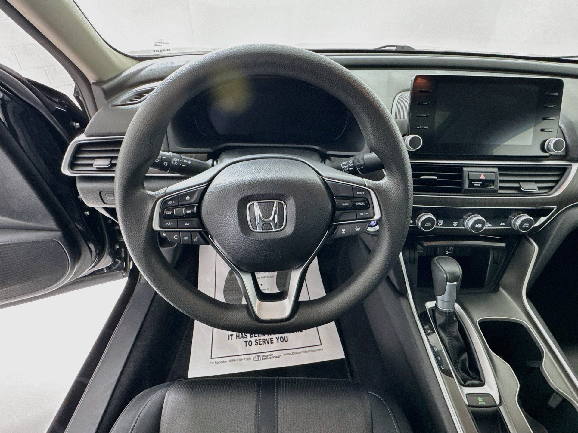 Used 2018 Honda Accord EX image 12
