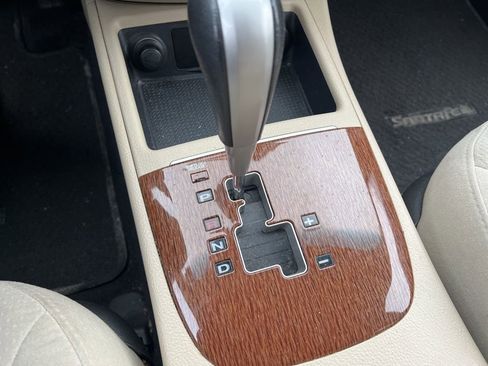 Used 2009 Hyundai Santa Fe SE image 17