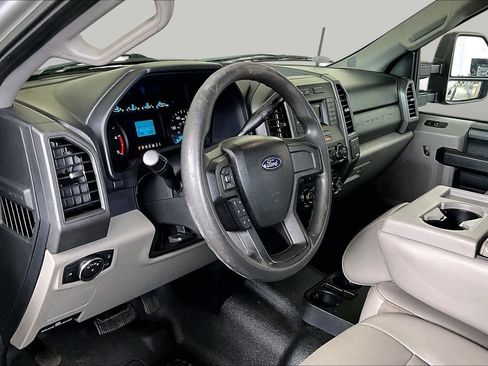 Used 2017 Ford F350 XL w/ Power Equipment Group RWD image 17