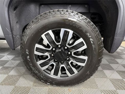 New 2026 GMC Sierra 2500 Denali Ultimate AWD/4WD image 19