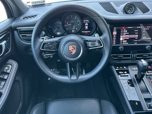 Used 2026 Porsche Macan AWD/4WD image 14